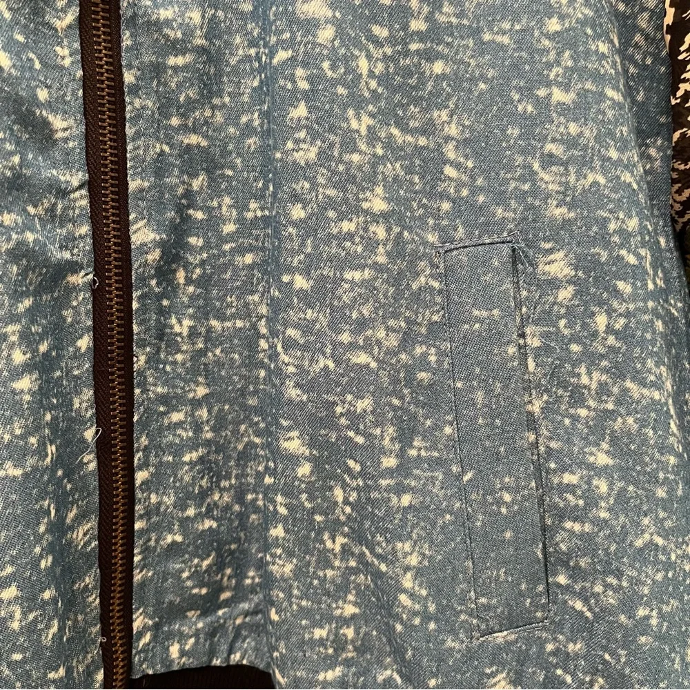 Blue Bomber Lightweight Jacket w/ Sheer Patterned Sleeves - Size Large - Picture 4 of 6
